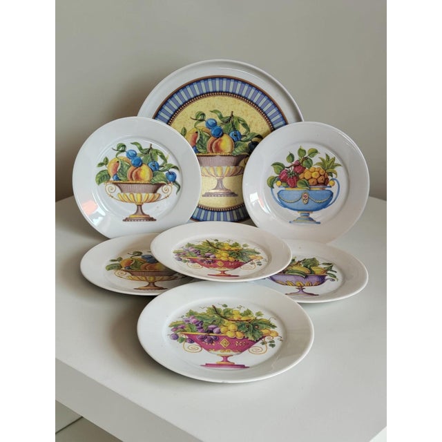 Pie Service and Platter and Plates in Limoges Porcelain, 1960s, Set of 7 For Sale - Image 9 of 9