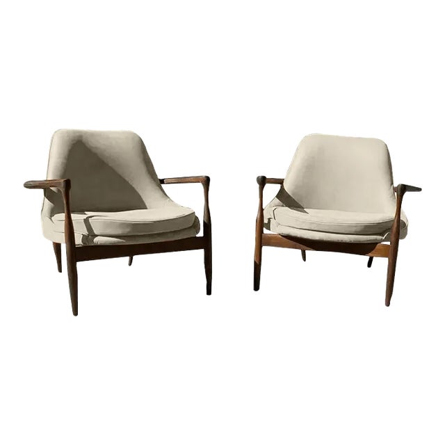 Mid-Century Leather Lounge Chairs Cream Boucle- a Pair For Sale - Image 4 of 4