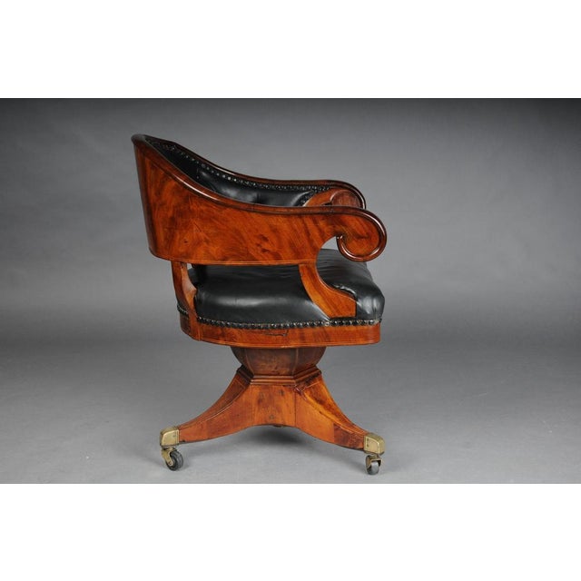 Antique English Chesterfield Captain's Desk Chair in Mahogany, 1830s For Sale - Image 11 of 18
