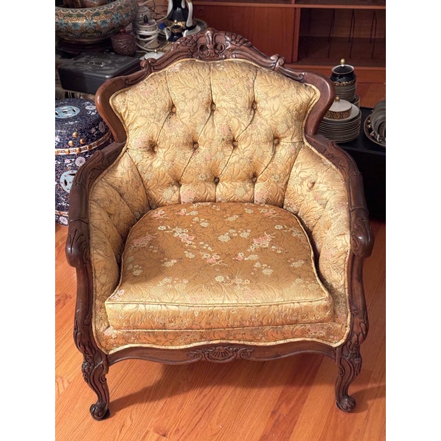 Vintage French Provincial/Louis XV Style Carved Wood Sofa and Armchairs – Set of 3 For Sale - Image 4 of 12