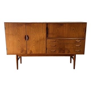 Vintage Danish Modern Teak Credenza or Highboard With Built-in Dry Bar, Circa 1960s Mid Century For Sale