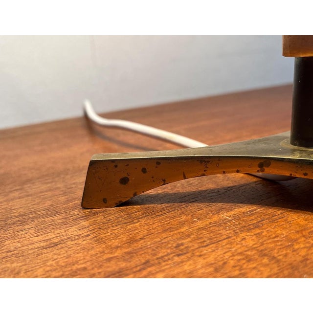 Mid-Century Wood and Brass Tripod Table Lamp, 1960s For Sale - Image 16 of 18