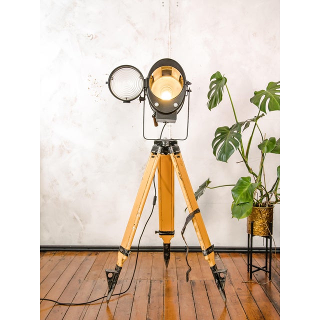 Black Theater Spotlight on Surveying Tripod Floor Lamp from A.E. Cremer, 1950s For Sale - Image 16 of 18