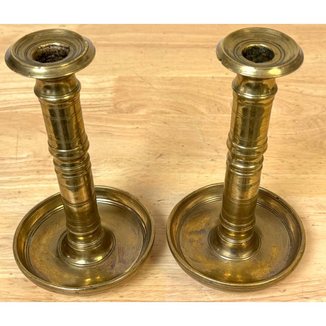 Traditional Pair of Russian Empire Brass Candlesticks with Drip Basins, circa 1790–1835 For Sale - Image 3 of 13