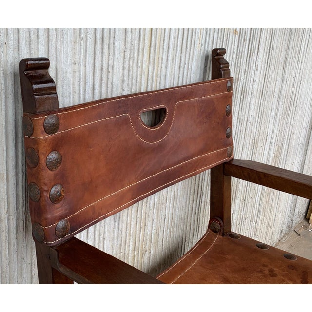 19th Spanish Colonial Throne Armchair with Leather For Sale In Miami - Image 6 of 18