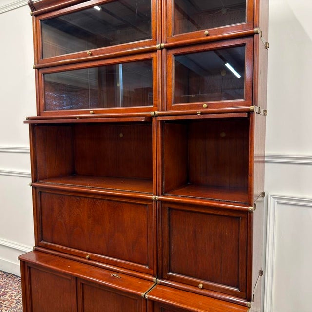 English Bookcase from Globe Wernicke For Sale - Image 14 of 18