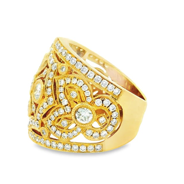Contemporary 2.23 Carats Diamond Antique-Style 18k Yellow Gold Band Ring Size 6.75 For Sale - Image 3 of 4