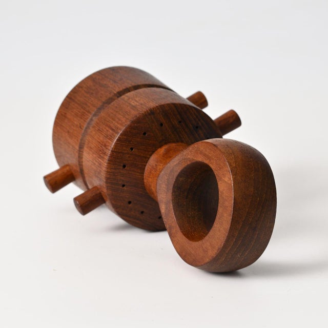 Brown Danish Teak Pepper Mill and Salt Shaker by Jens Harald Quistgaard for Dansk Designs, 1960s For Sale - Image 8 of 13