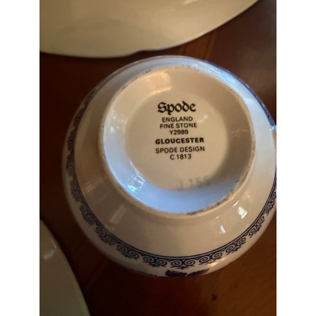 Vintage Copeland Spode "Gloucester Blue" Dinnerware Service for 4 (16 Pieces) For Sale - Image 10 of 17