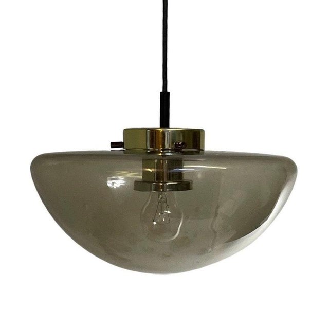 Space Age B 1065 Goudschaal Pendant Light in Smoked Glass with Brass Mount from Raak Amsterdam For Sale - Image 4 of 8