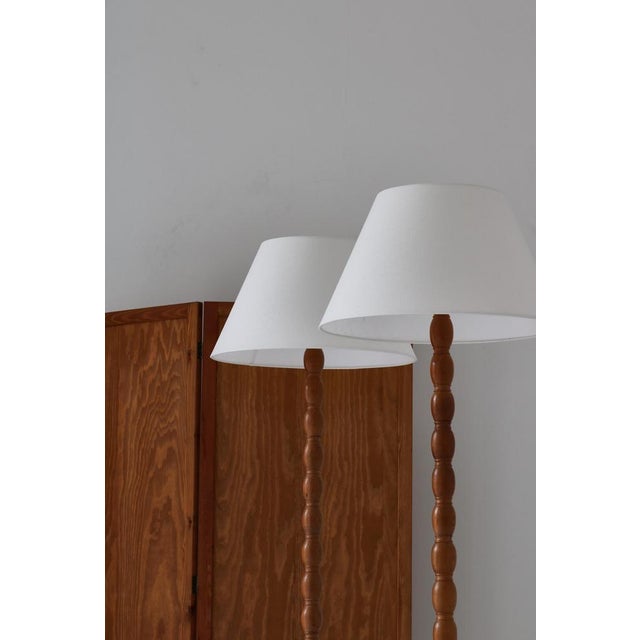 Scandinavian Cabinetmaker Floor Lamps in Turned Oakwood, 1950s, Set of 2 For Sale - Image 3 of 18
