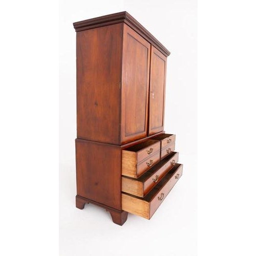 Georgian Linen Press Mahogany Wardrobe, 1800 For Sale - Image 3 of 4