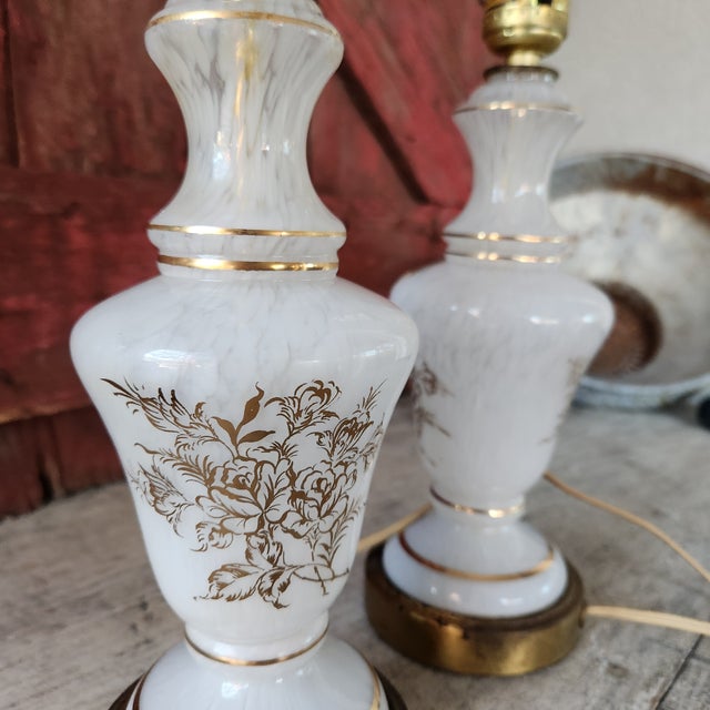 Vintage French Pair of Handcrafted White & Gold Floral Design Table Lamps 13" Tall For Sale - Image 17 of 18