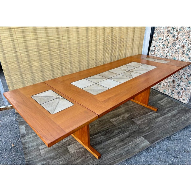 1970s Mid Century Modern Danish Expandable Dining Table W/ Tile Inlay by Gangso Mobler. C 1970s For Sale - Image 5 of 18