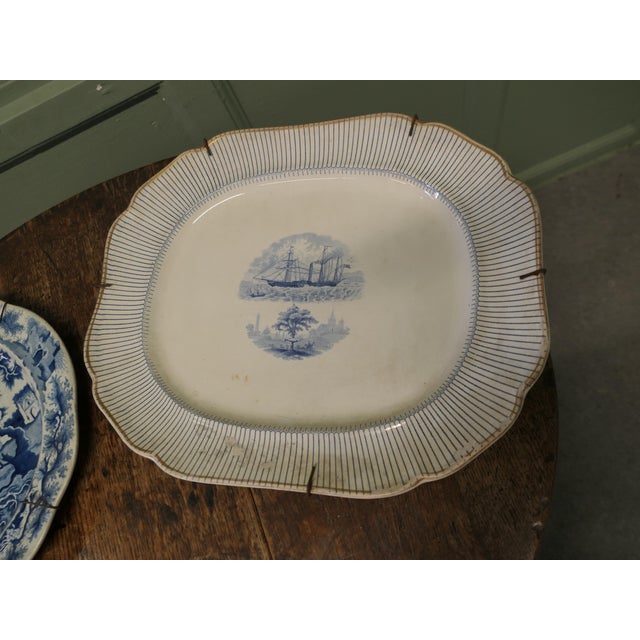 Blue and White Chargers with The Blue and White Willow Pattern, 1800, Set of 2 For Sale - Image 6 of 11