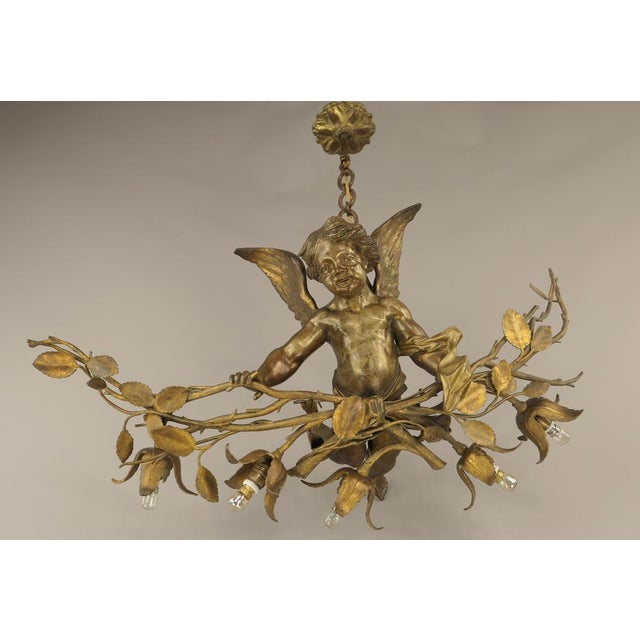 A remarkable work. 13.5 kg massive, fire-gilded bronze with original, old patina. Handcrafted. European Plug (up to...