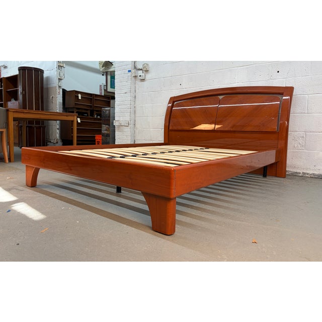 Modern 1990s Beautiful Modern Lacquered Cherry Platform Bed With Storage Headboard For Sale - Image 3 of 15