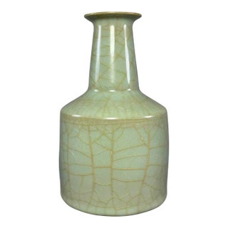 Chinese Celadon Crackle Glaze Vase, Collectible Decorative Mallet‑Shape Vessel For Sale