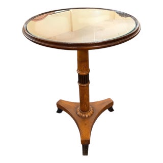 Late 20th Century Milling Road for Baker Furniture Regency Pedestal Side Table With Glass Top For Sale