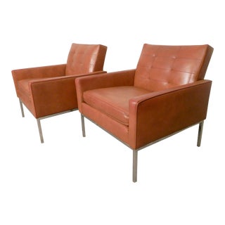 Mid-Century Modern Milo Baughman Inspired Chairs by Alma For Sale