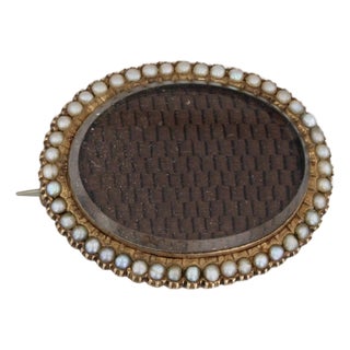 Antique 1800s Glass Pearl Halo Hair Brooch 18k Gold Mourning Jewelry Pin For Sale