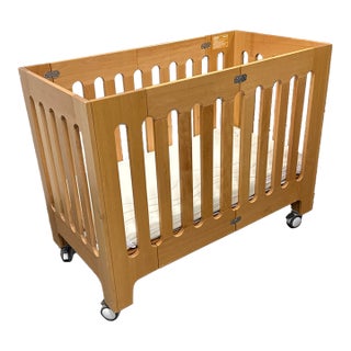 Bloom Alma Papa Convertible Folding Crib For Sale