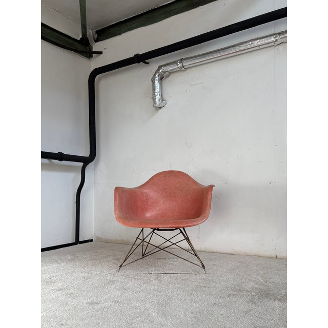 Mid-Century Modern Vintage Salmon Fiberglass Armchair by Charles Eames for Herman Miller, 1962 For Sale - Image 3 of 18