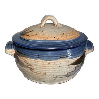 1990s Marked Stoneware Pottery Decorative Covered Casserole Bowl Dish Matt Henderson Potter For Sale