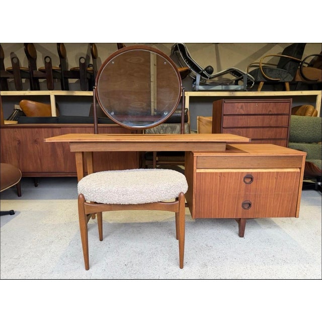 Mid-Century Dressing Table and Stool from Elliots of Newbury, Set of 2 For Sale - Image 4 of 18