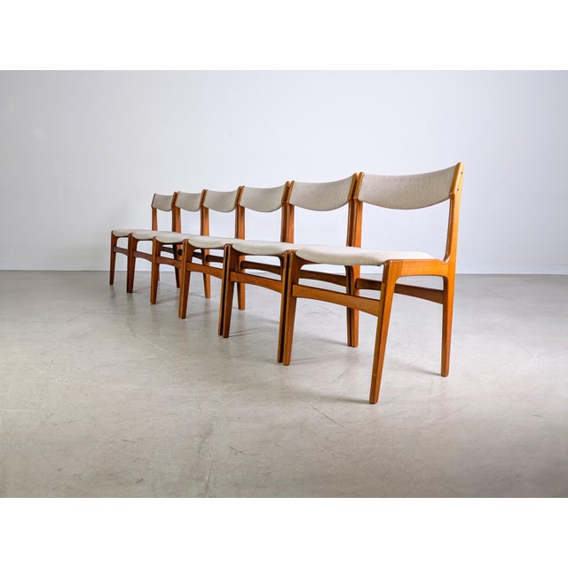 Vintage Chairs in Teak by Erik Buch, Set of 6 For Sale - Image 6 of 10