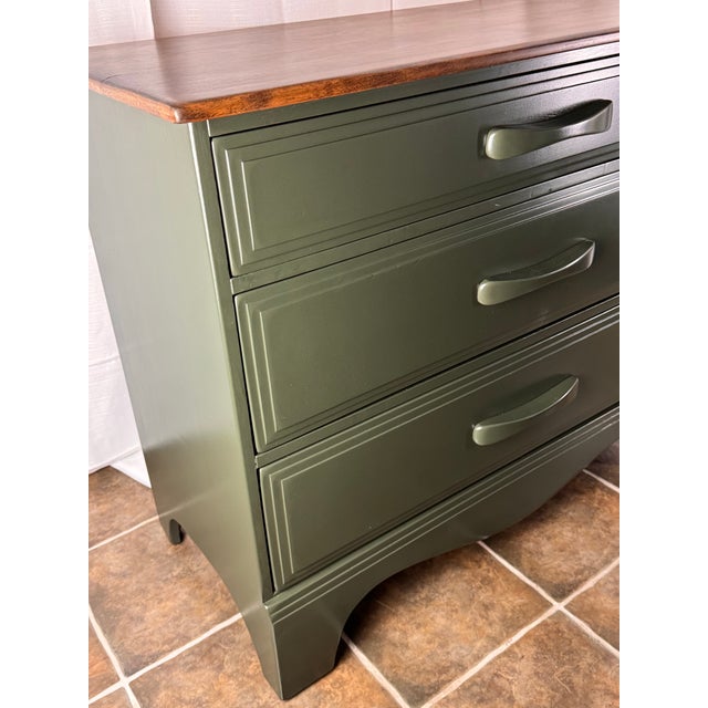 Vintage Cushman Maple 3-Drawer Dresser – Olive Green & Walnut Finish For Sale In Boston - Image 6 of 11