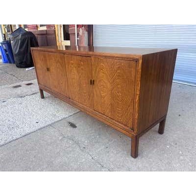 Henredon Oak Cabinet, Mid-Century Design, Brass Knobs, 1963 For Sale - Image 11 of 15