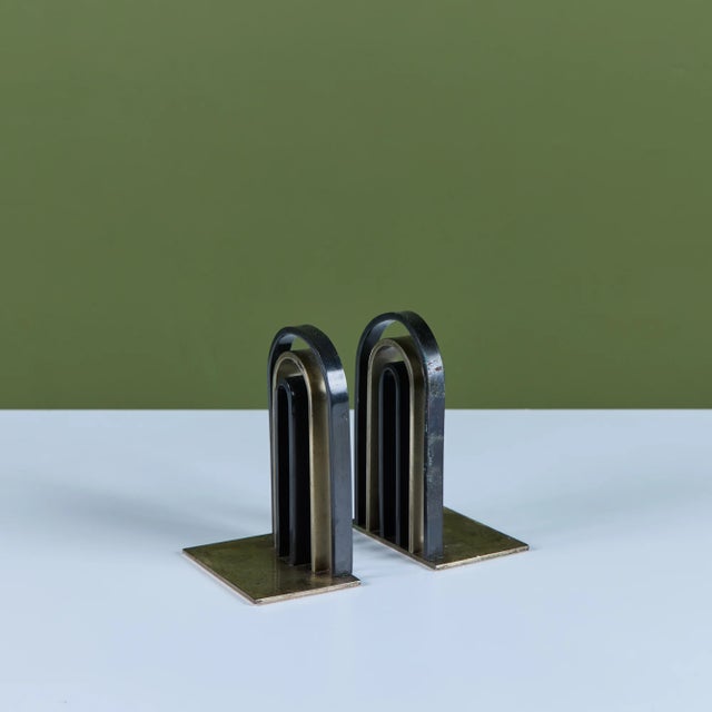 Metal Pair of Arch Bookends by Walter von Nessen for Chase USA For Sale - Image 7 of 18