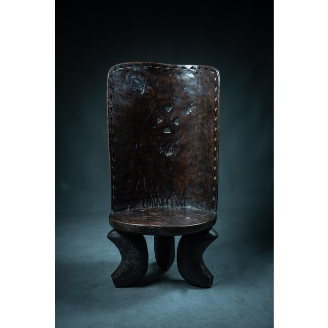 Royal Tanzania Throne in Hand Carved Wood For Sale - Image 4 of 5