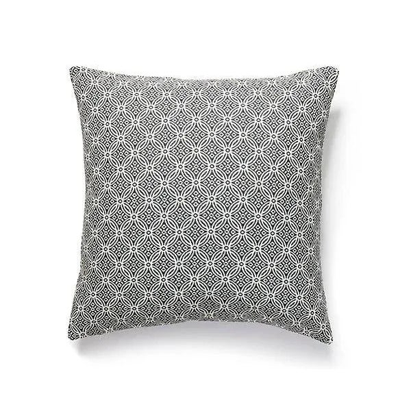 Traditional The House of Scalamandré Cape May Outdoor Pillow, Boardwalk For Sale - Image 3 of 3