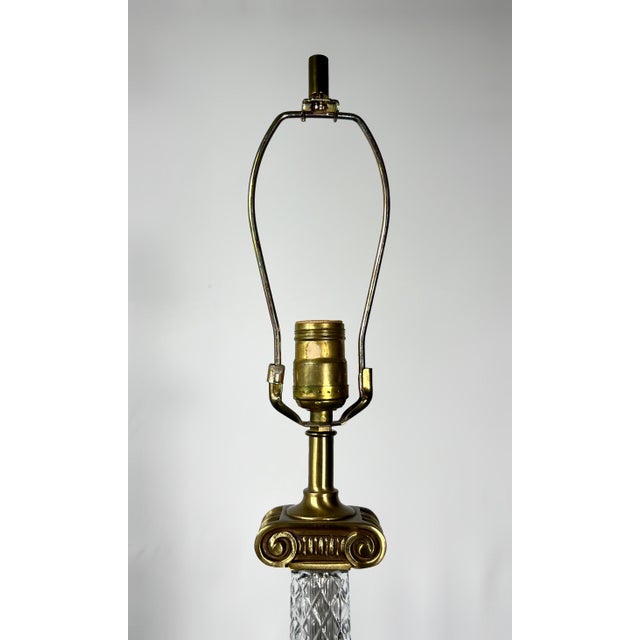 Metal Vintage Neoclassical Diamond-Cut Crystal & Brass Ionic Column Table Lamp For Sale - Image 7 of 10