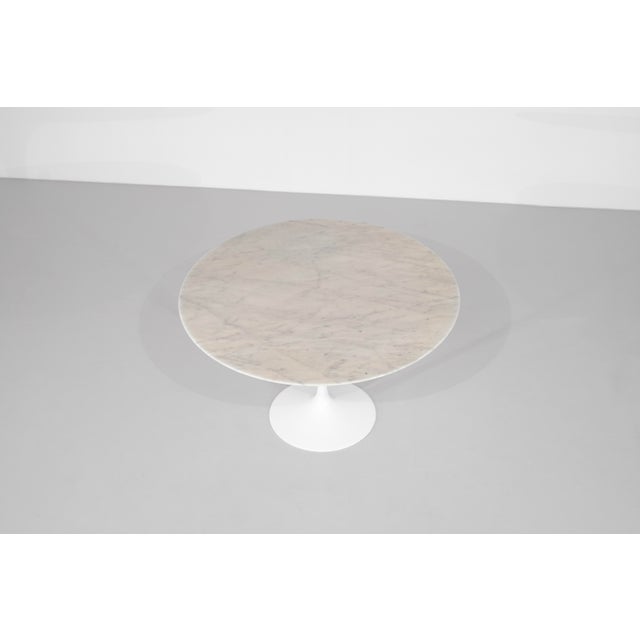 Marble Tulip Dining Table by Eero Saarinen for Knoll International, 1980s For Sale - Image 6 of 13