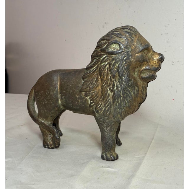 Up for sale is an antique early 1900s AC Williams hand-painted cast iron lion still bank. This collectible bank is unique...