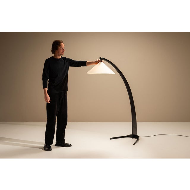 Mid-Century Modern Italian Arc-Shaped Black Floor Lamp, 1950s For Sale - Image 3 of 12