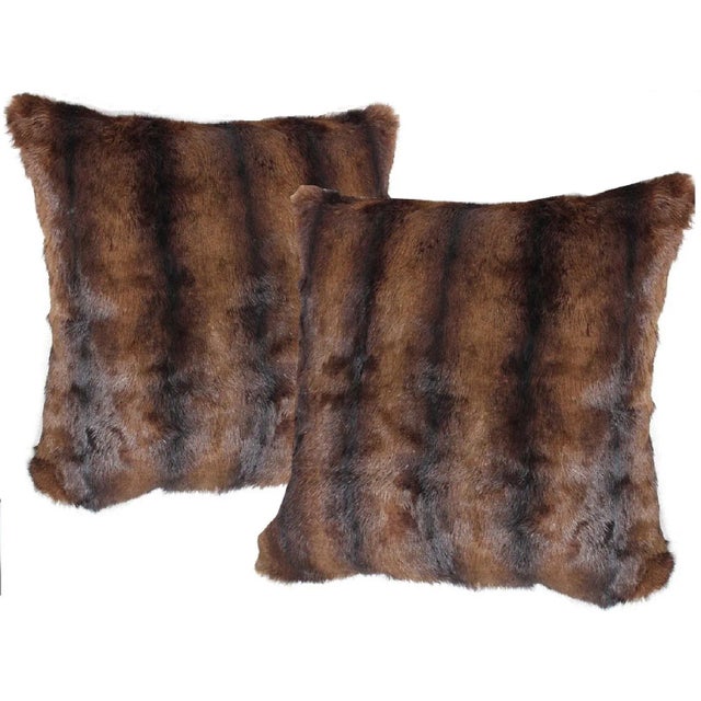 Indulge yourself in the lush softness and timeless elegance of this beautiful and unique Vintage Muskrat style design....