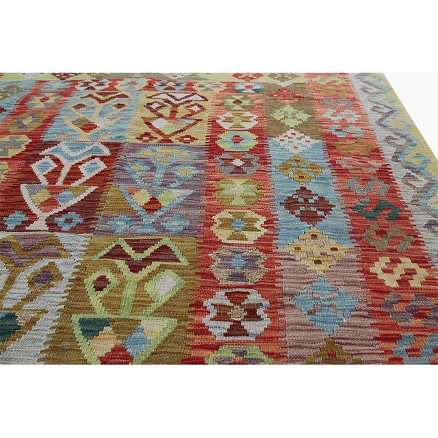 Traditional Handwoven Turkish Kilim Rug-5'2" X 6'5" | Chairish