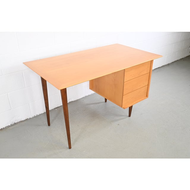 Knoll Florence Knoll for Knoll Associates Mid Century Modern Desk For Sale - Image 4 of 13