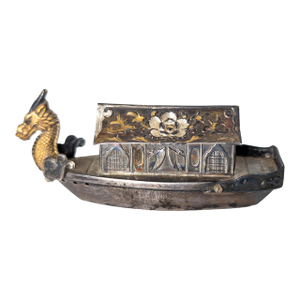 20th Century Japanese Sterling Silver Dragon Boat Form Salt or Pepper Shaker