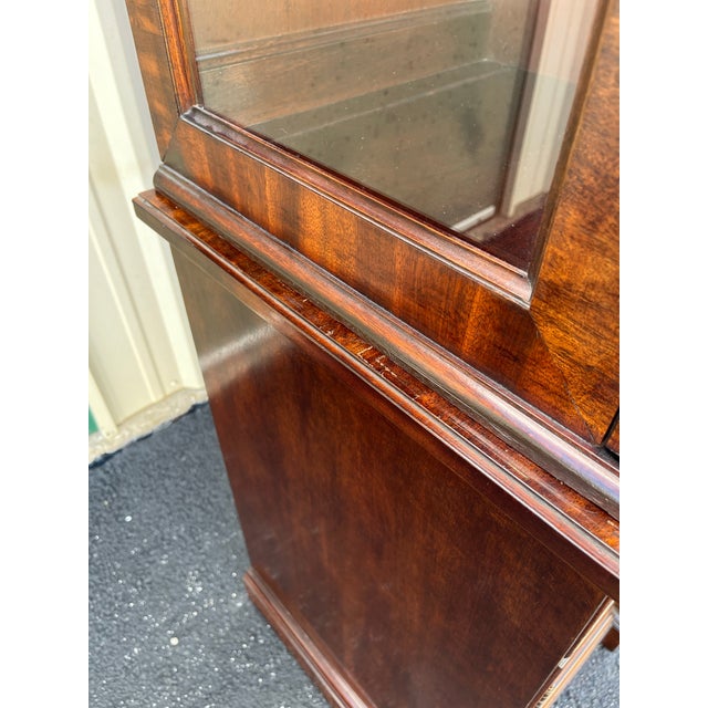 Thomasville Mahogany Collection Georgian Breakfront Bookcase China Cabinet For Sale - Image 12 of 12
