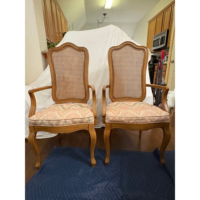 Thomasville Vintage 1962 Thomasville Tableau Country French Dining Set – 6 Cane-Back Chairs + Table W/ 3 Leaves, Set of 10 For Sale - Image 4 of 12