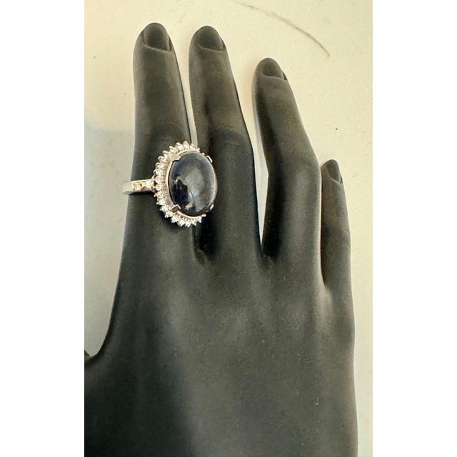2010s 16.83 Ct Natural Sapphire Cabochon & Diamond Ring in Platinum Size 7 For Sale - Image 5 of 18