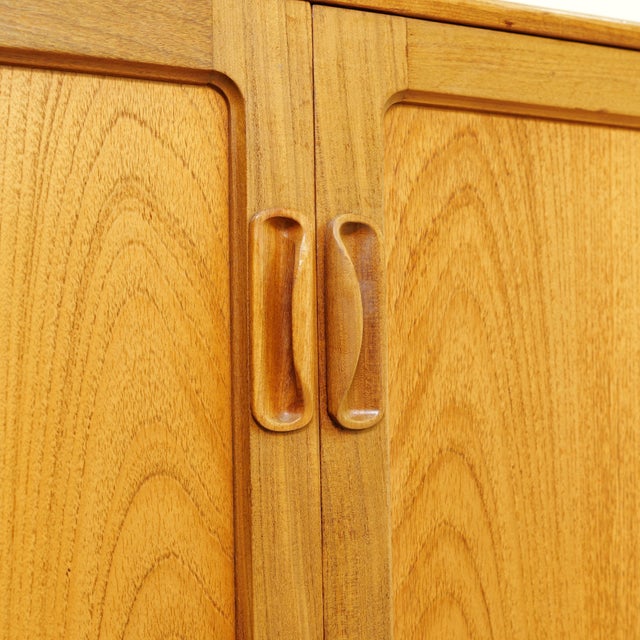 1960s Long Teak Mid Century Credenza by Vb Wilkins for G Plan For Sale - Image 9 of 10
