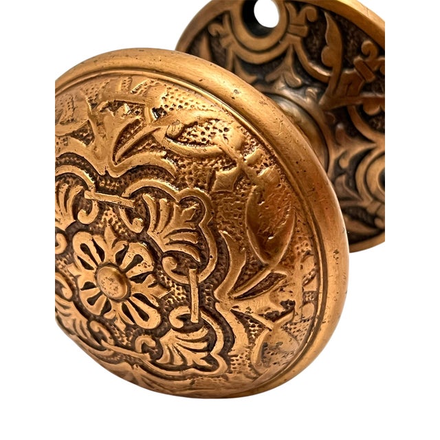 Late 19th Century 1870s Antique American Bronze Door Knob W/ Rosette. 2 Pieces For Sale - Image 5 of 5
