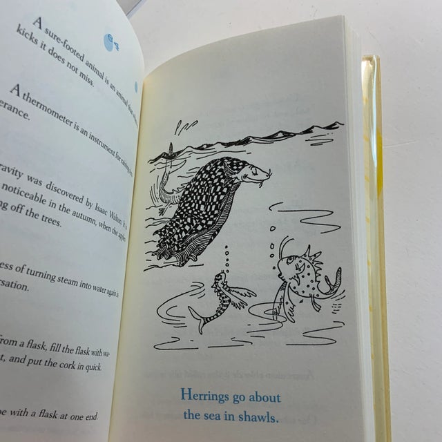 Paper 1997 Dr. Seuss Book Herrings Go About the Sea in Shawls For Sale - Image 7 of 8