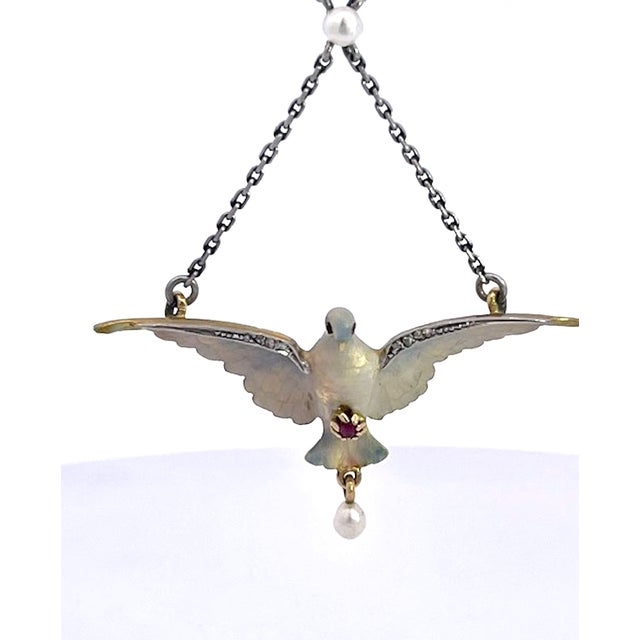 Art Nouveau 18k Gold Enamel Dove Necklace With Diamonds & Ruby, 1910 For Sale - Image 4 of 12